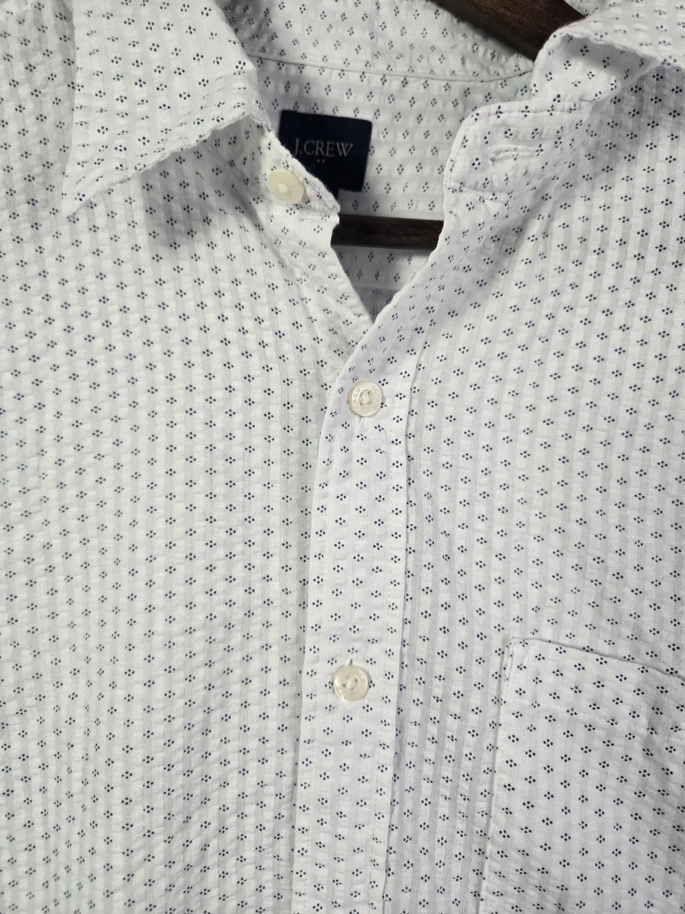 J.Crew White Textured Short‑Sleeve Button‑Down Shirt – Men’s Size M